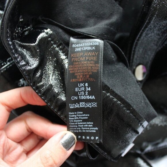 NEW Topshop Women's Black Lily Straight Leg Faux  Leather Size 2 Medium Pants - Picture 12 of 12